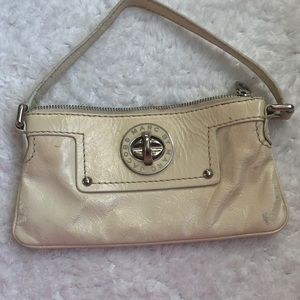 MARC BY MARC JACOBS RARE SHOULDER BAG❤️⚡️🐆